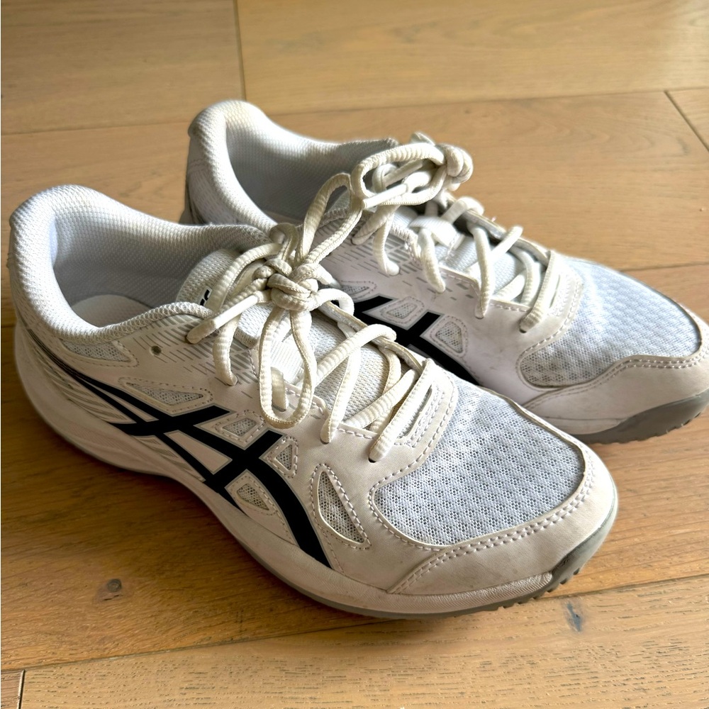 ASICS Upcourt 5 Volleyball Shoes
